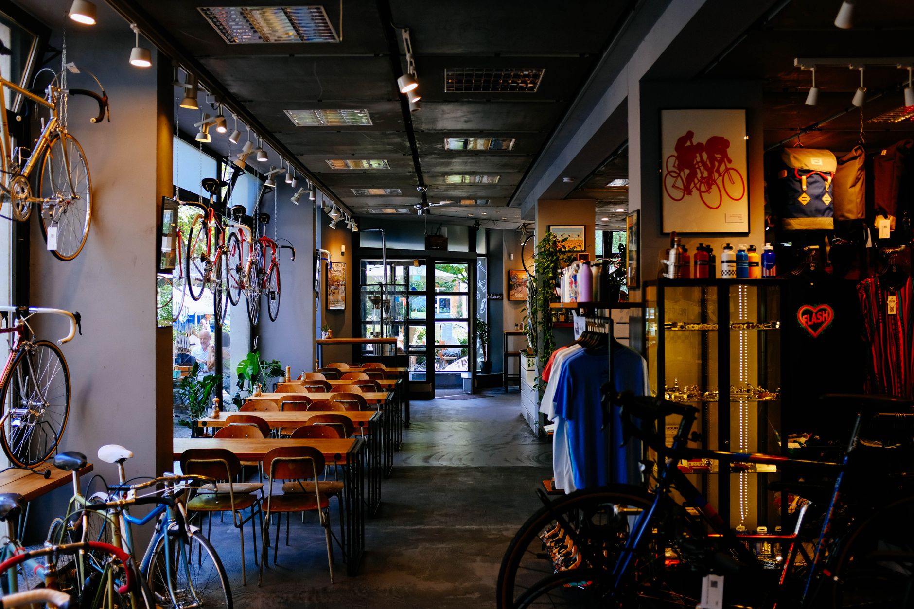 Interijer prodavaonice Ridevera